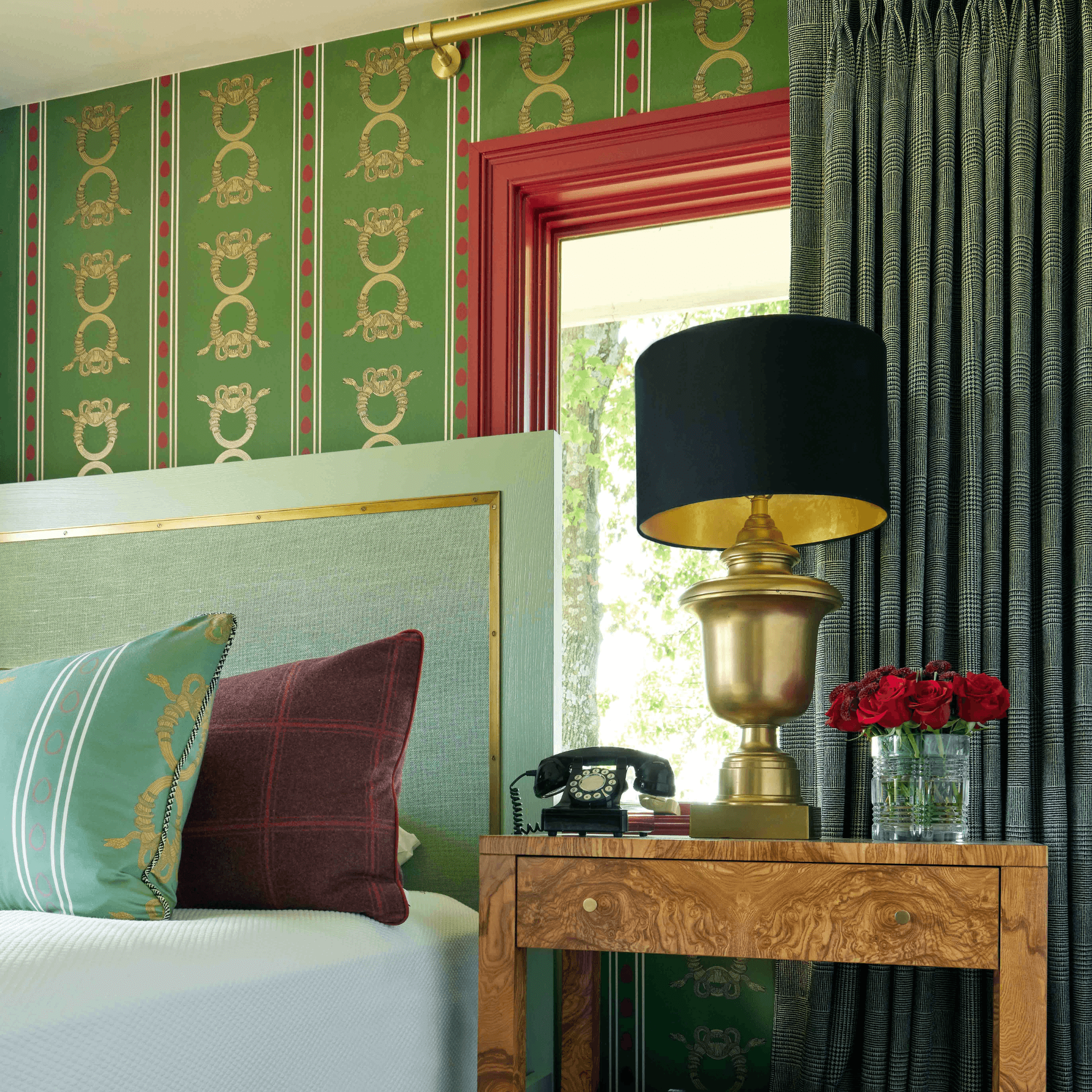 Serpentine Wallpaper – Noble Designs